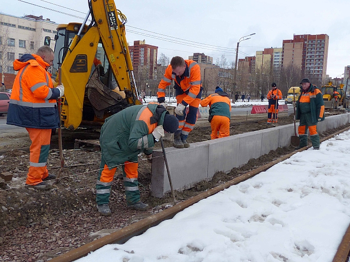 Темпы строительства и реконструкции дорог в Петербурге растут